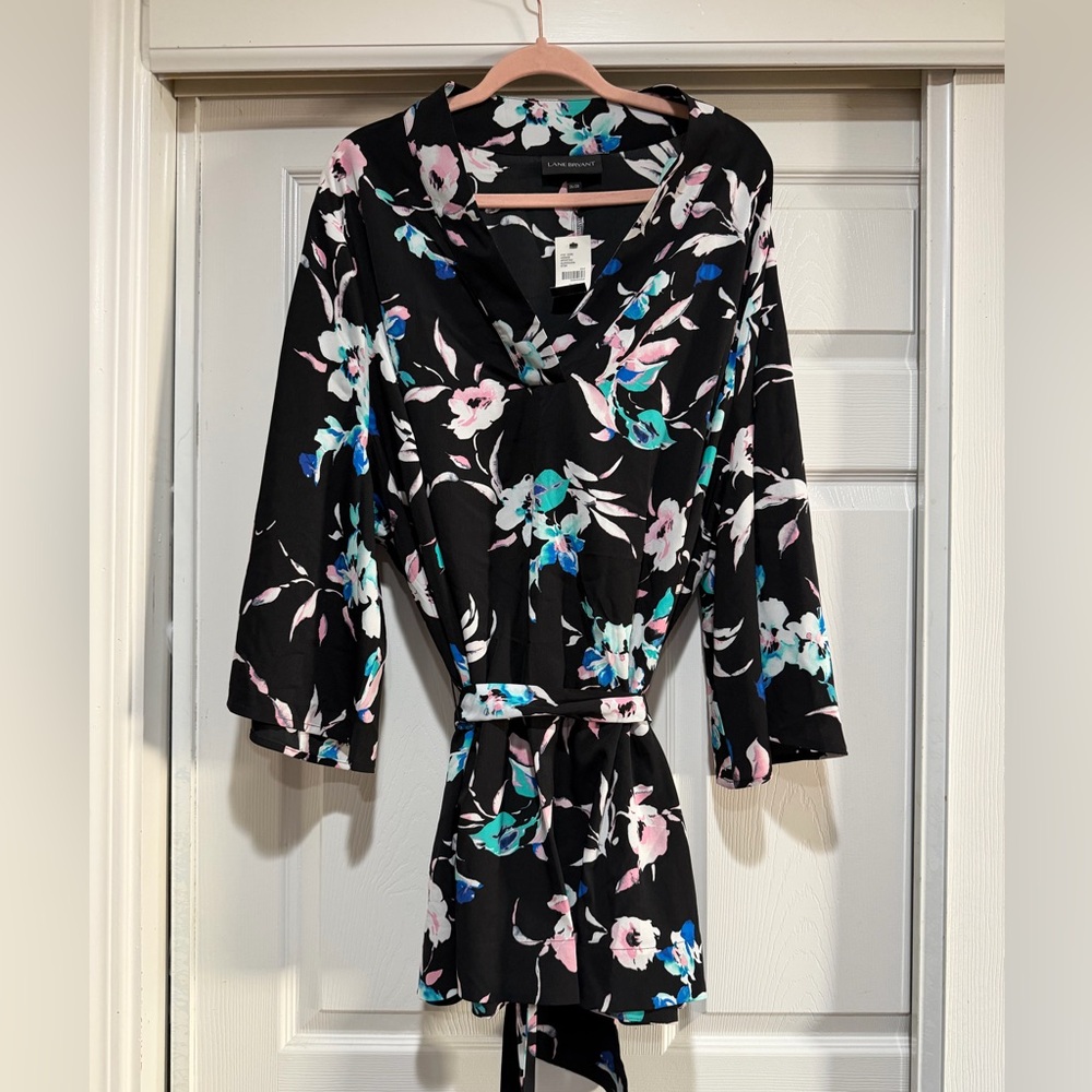 NWT Lane Bryant Floral Satin Robe top Black with Pink & Teal Floral Print 26/28